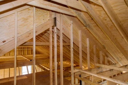 Bois de construction brut ou rabot&eacute;, que privil&eacute;gier ?
